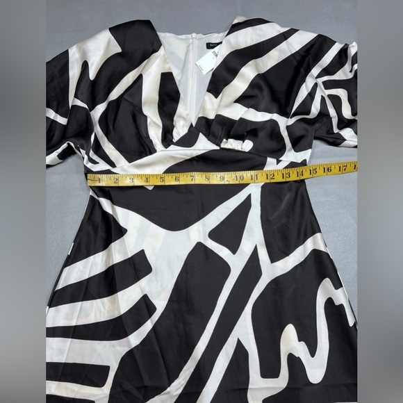 Banana Republic Factory Bloussant-Sleeve Midi Dress Satin Feel Size 4 New - Picture 7 of 12